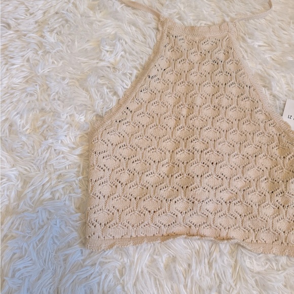 3/20 Forever21 crochet halter top cream halter top crochet tank top - Picture 2 of 4